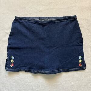 No Boundaries Embroidered Floral Mini Juniors Skort SZ 13